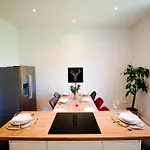 Levin: 120m², Bis 8 Pers, Free Wifi & Parken شقة