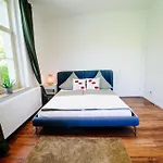 Levin: 120m², Bis 8 Pers, Free Wifi & Parken شقة