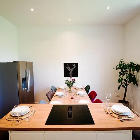 Villa Levin: 120m², bis 8 Pers, free Wifi&parken Διαμέρισμα