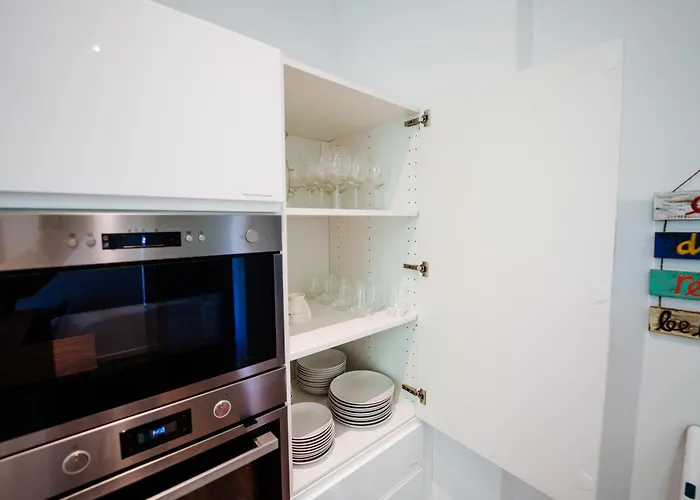 Levin: 120m², Bis 8 Pers, Free Wifi & Parken Апартаменты Dornburg-Camburg