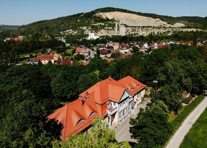 Levin: 120m², Bis 8 Pers, Free Wifi & Parken Апартаменты